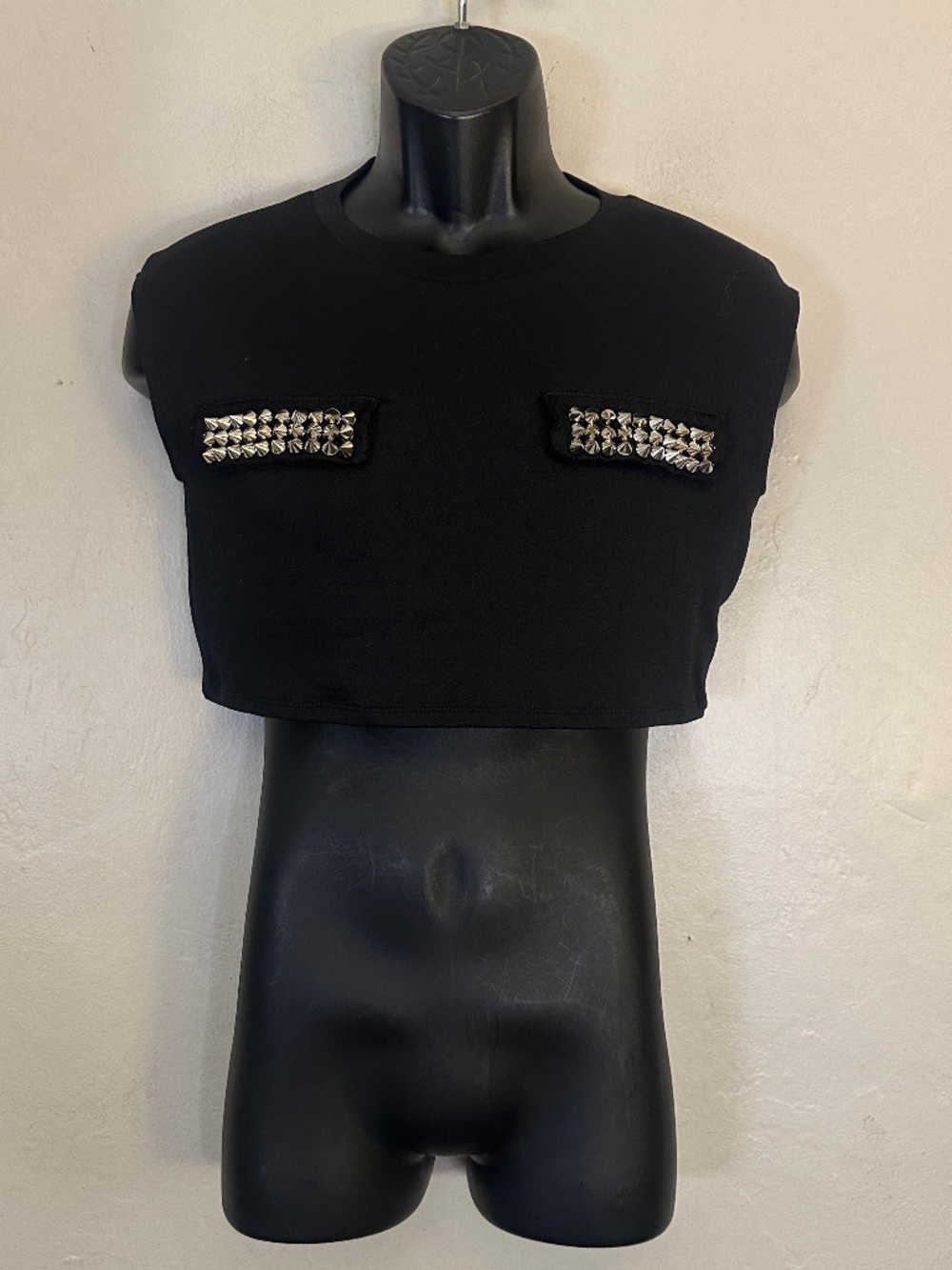 Spiked Cropped Sleeveless T Shirt 18" armpit to armpit unstretched Gently worn